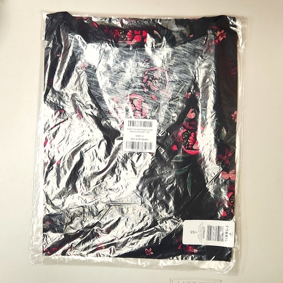 ❤️NWT VINTAGE TORRID TEE - FLORAL PRINT POCKET TEE - SOFT COTTON - PLUS SIZE - Picture 13 of 14
